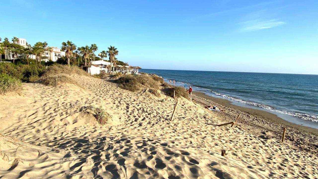 Super2Beachfront Марбелья Экстерьер фото