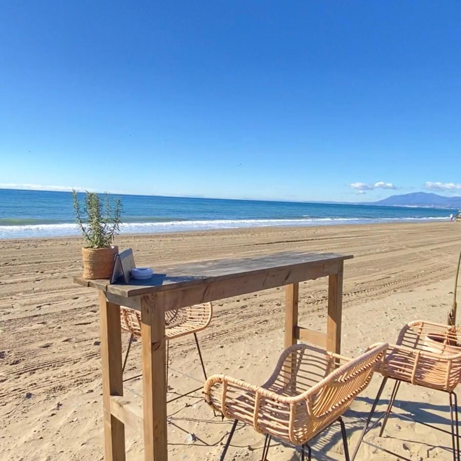 Super2Beachfront Марбелья Экстерьер фото